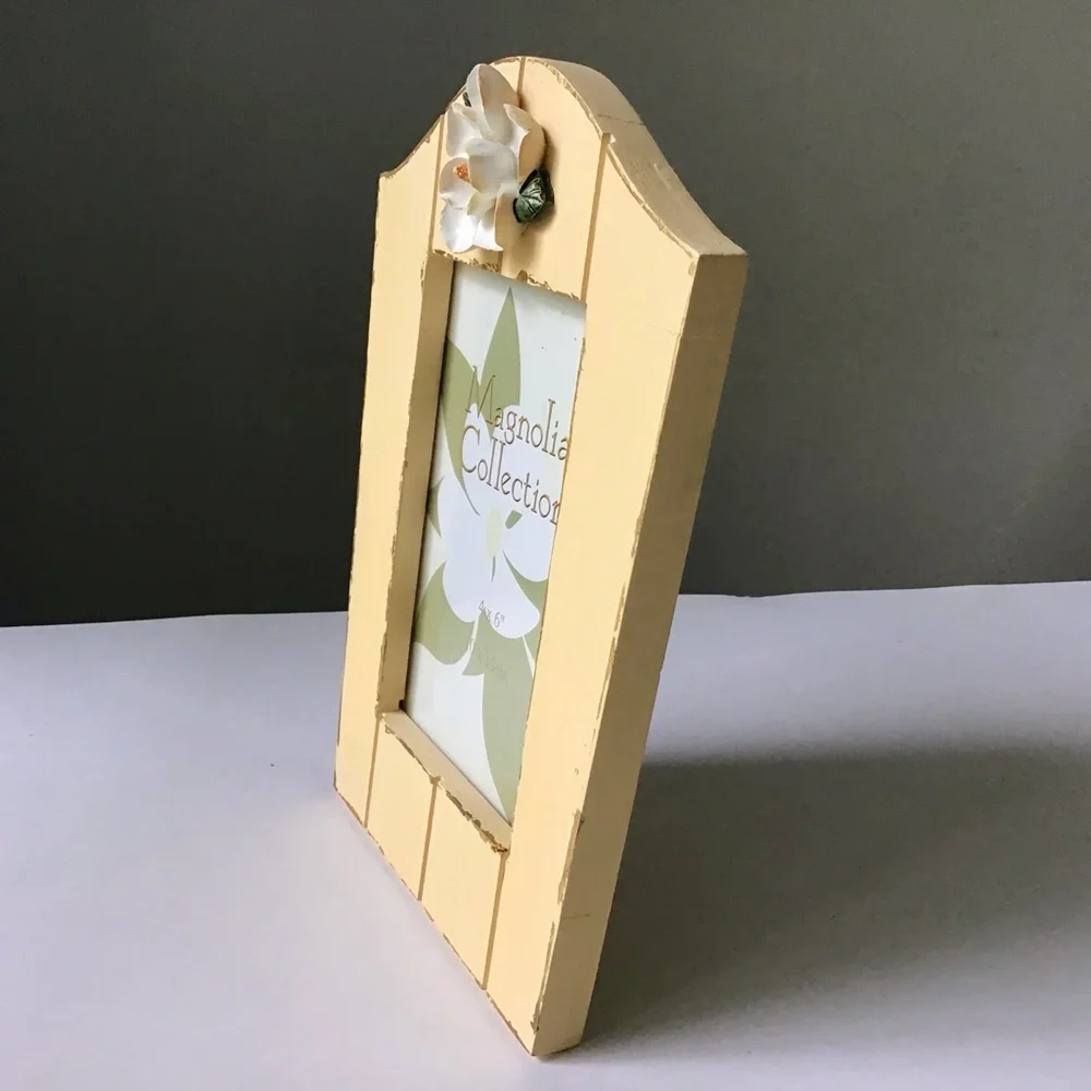 Magnolia Collection Picture Frame 4”x6” Yellow & Gold Trim 3D Flower Easel Back